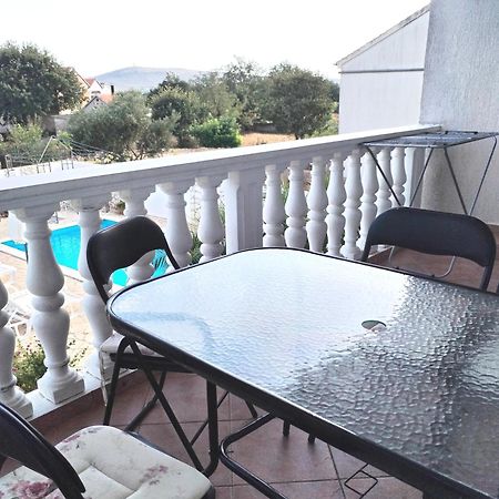 Apartments"Nika" With Private Pool Galovac  Exterior photo