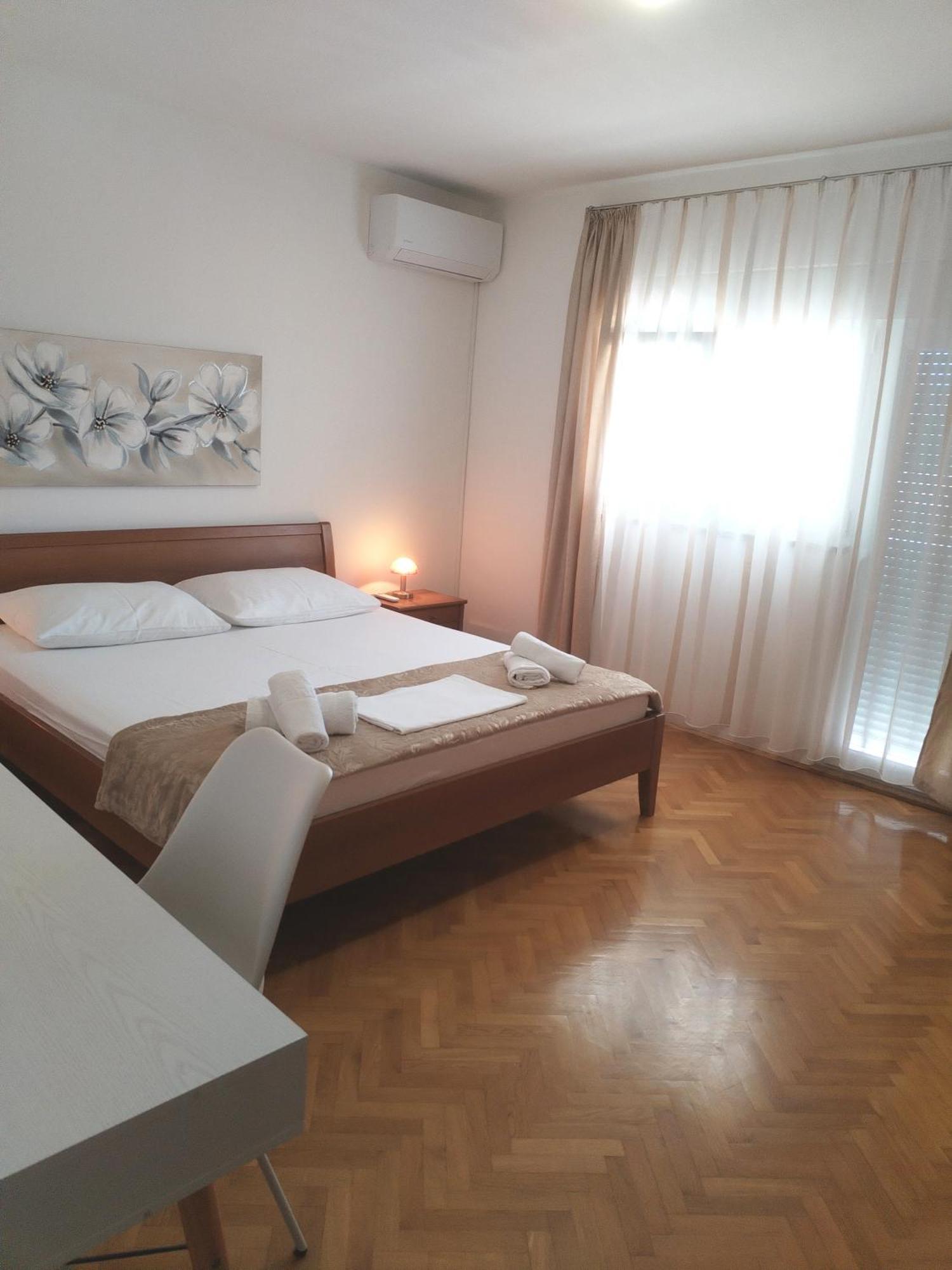 Apartments"Nika" With Private Pool Galovac  Exterior photo